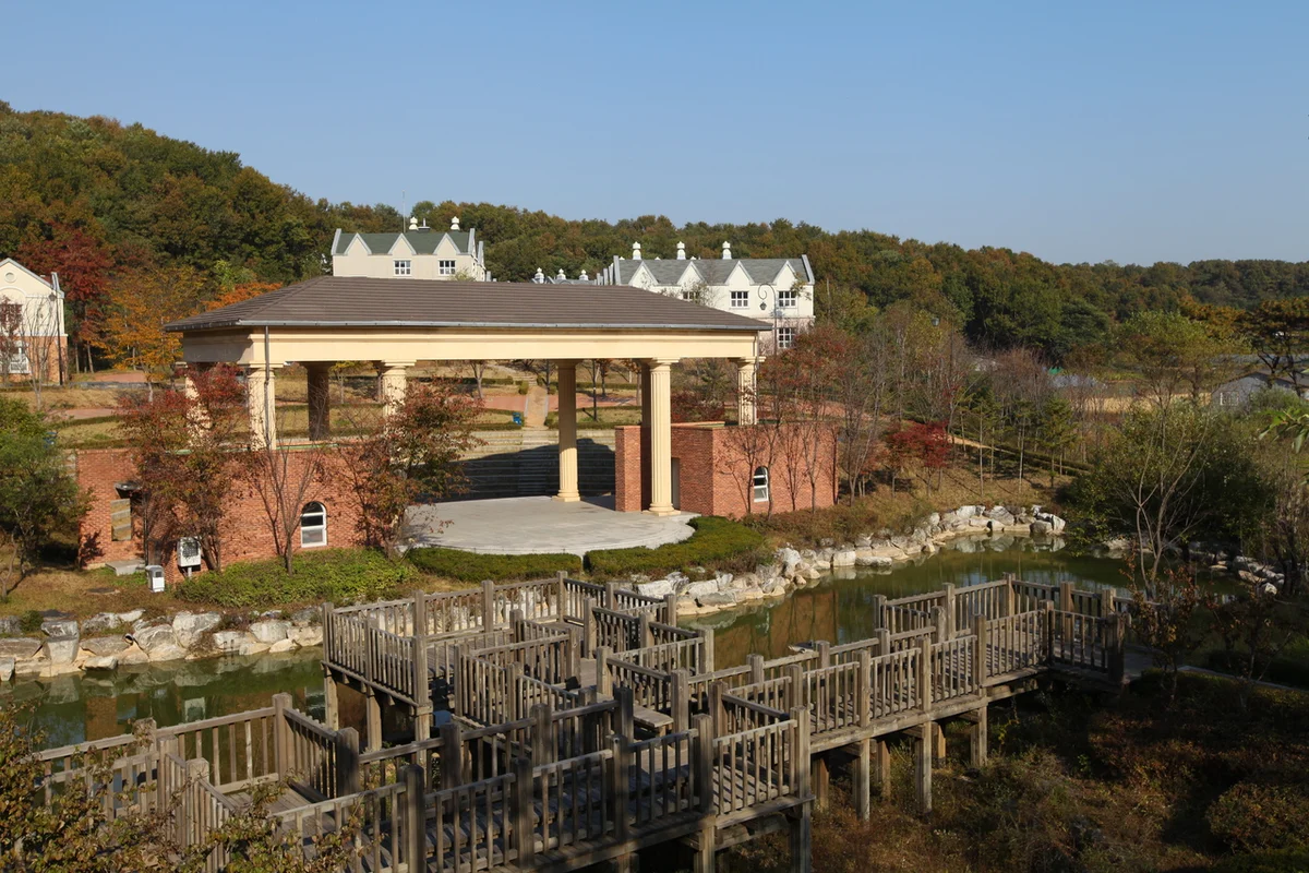 1913송정역시장 공연 (출처 : 한국관광공사)