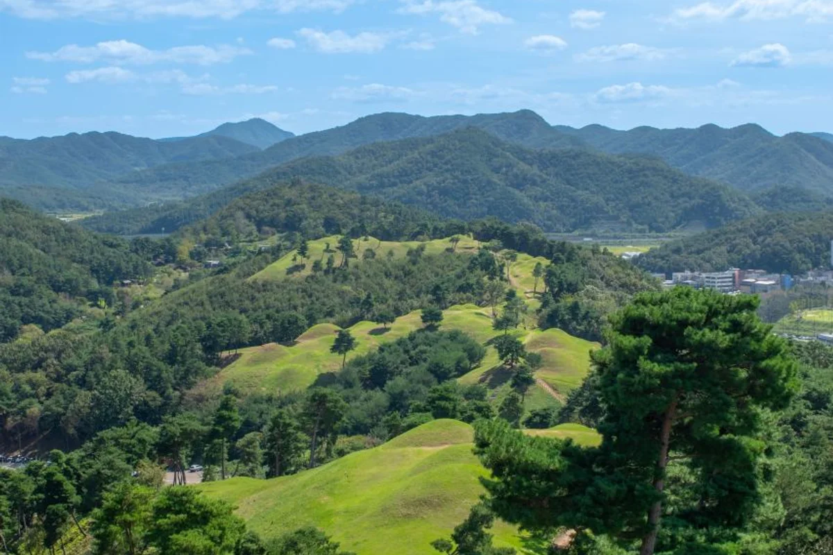 지산동고분군 - 고령군 여행