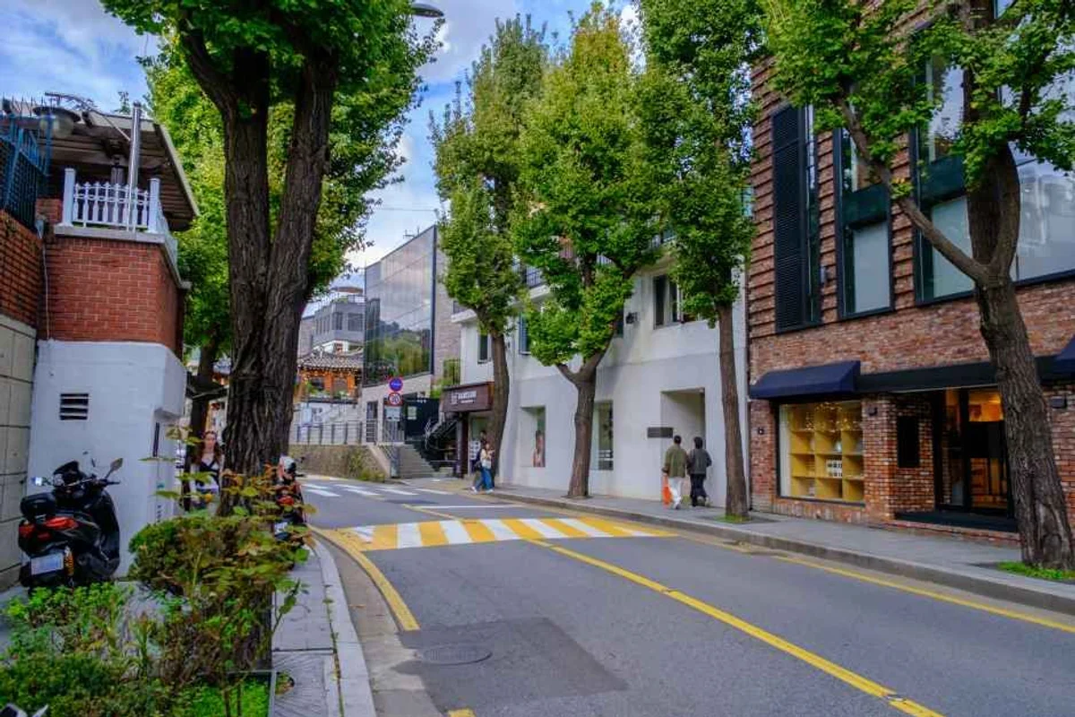 삼청동 공연 (출처 : 한국관광공사)