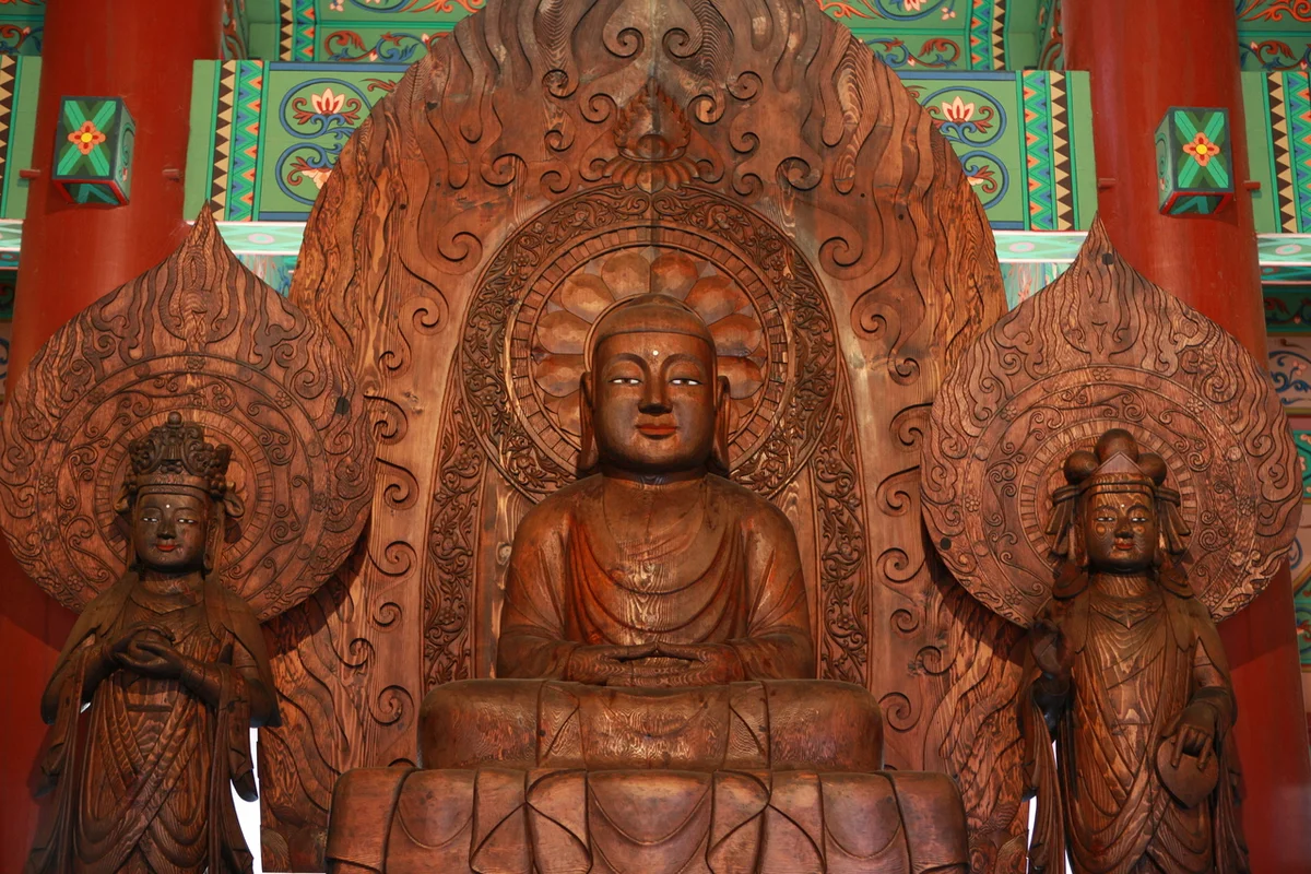 능사: 백제인의 염원이 담긴 사찰 - 백제문화단지 여행