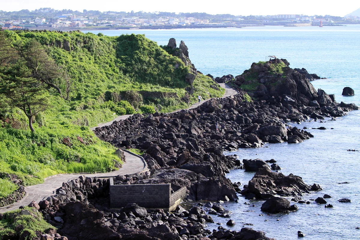 한담해안산책로: 제주 바다와 바람을 온몸으로 느끼는 길 - 곽지주차 여행