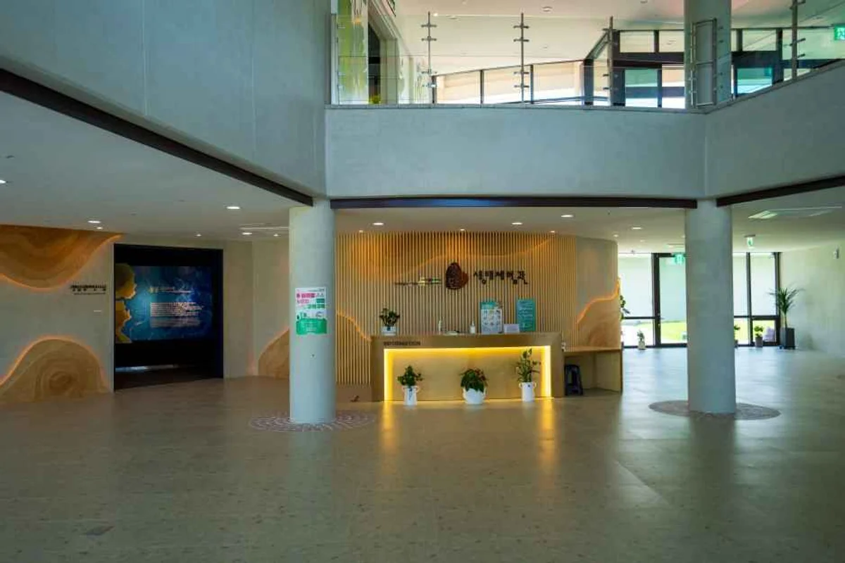 울진군 전시 (출처 : 한국관광공사)