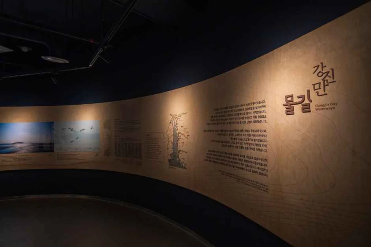 울진봉평신라비전시관공원 - 울진여행 여행