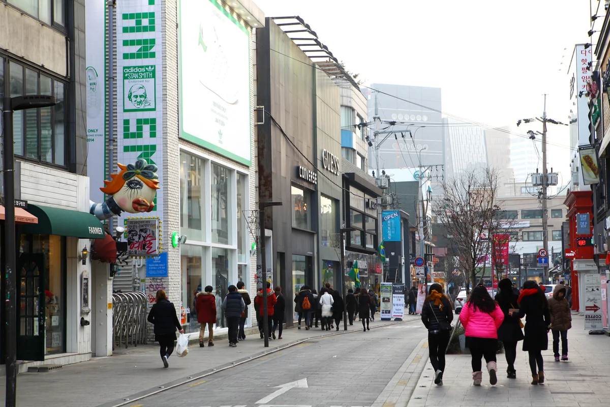 압구정 벚꽃 명소 (출처 : 한국관광공사)