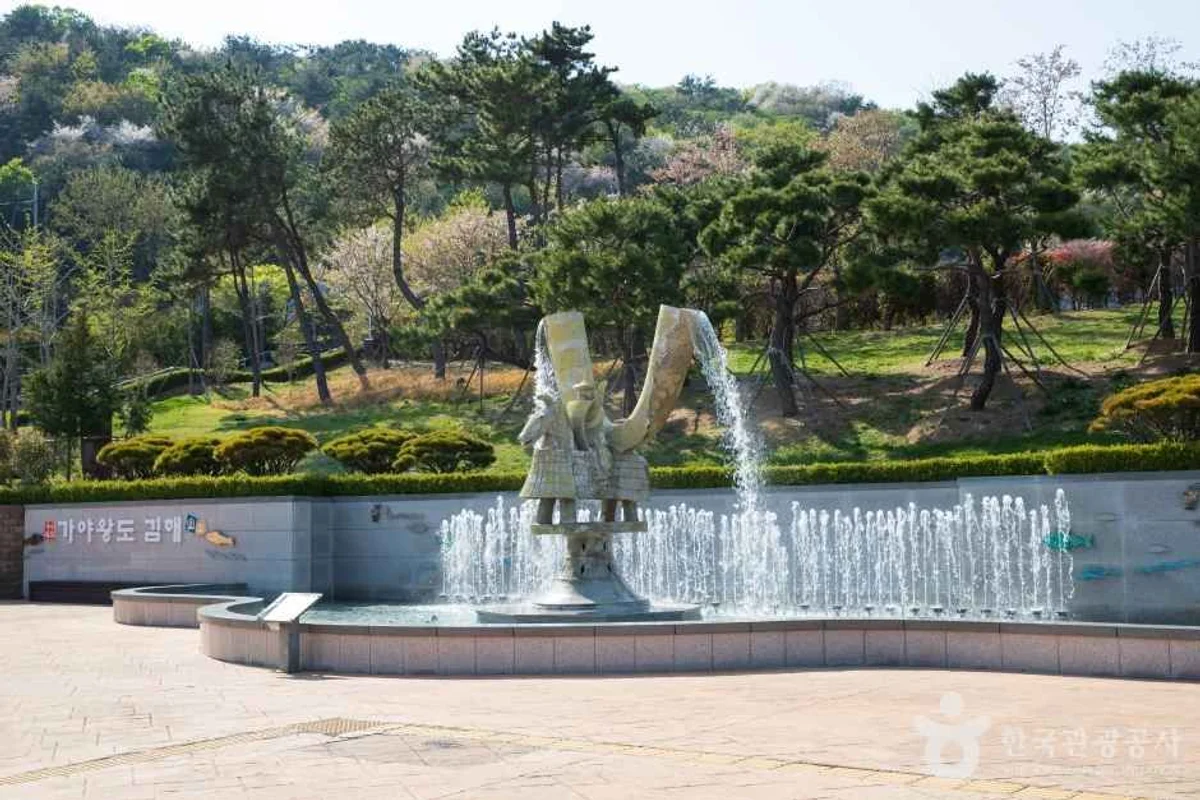 가야테마파크 짚라인 (출처 : 한국관광공사)